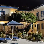 Blue White - Kefallonia Poolside Retreats Спартия