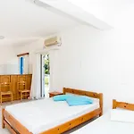 Blue White - Kefallonia Poolside Retreats Спартия