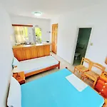 Апарт-отель Blue White - Kefallonia Poolside Retreats 3*