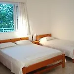 Апарт-отель Blue White - Kefallonia Poolside Retreats Спартия