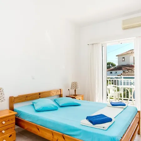 Lejlighedshotel Blue White - Kefallonia Poolside Retreats 3*