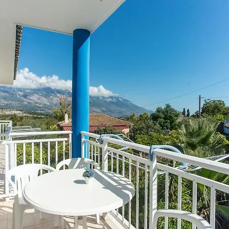 Blue White - Kefallonia Poolside Retreats Spartià