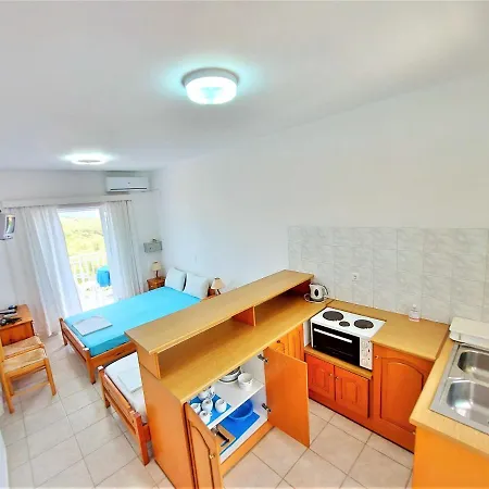 Hotel apartamentowy Blue White - Kefallonia Poolside Retreats Spartia (Kefalonia)