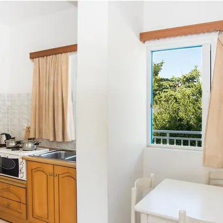 Blue White - Kefallonia Poolside Retreats Hotel apartamentowy 4*