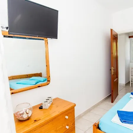 Blue White - Kefallonia Poolside Retreats Hotel apartamentowy 4*