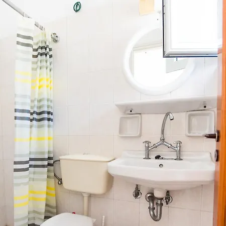 Blue White Apartments - Kefallonia Poolside Retreats Aparthotel 3*