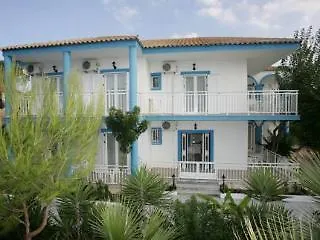 Blue White Apartments - Kefallonia Poolside Retreats Aparthotel Sparta