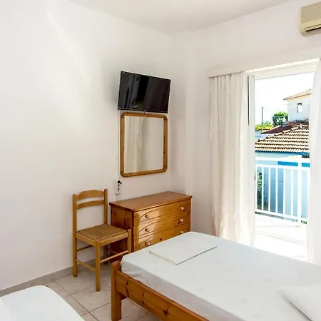 Aparthotel Blue White Apartments - Kefallonia Poolside Retreats Spartia (Kefalonia)