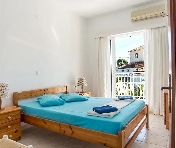 Blue White Apartments - Kefallonia Poolside Retreats Spartia (Kefalonia)