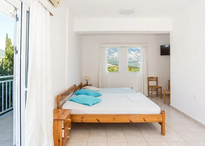 Blue White Apartments - Kefallonia Poolside Retreats Spartia (Kefalonia)