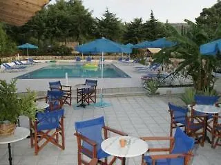 Blue White Apartments - Kefallonia Poolside Retreats